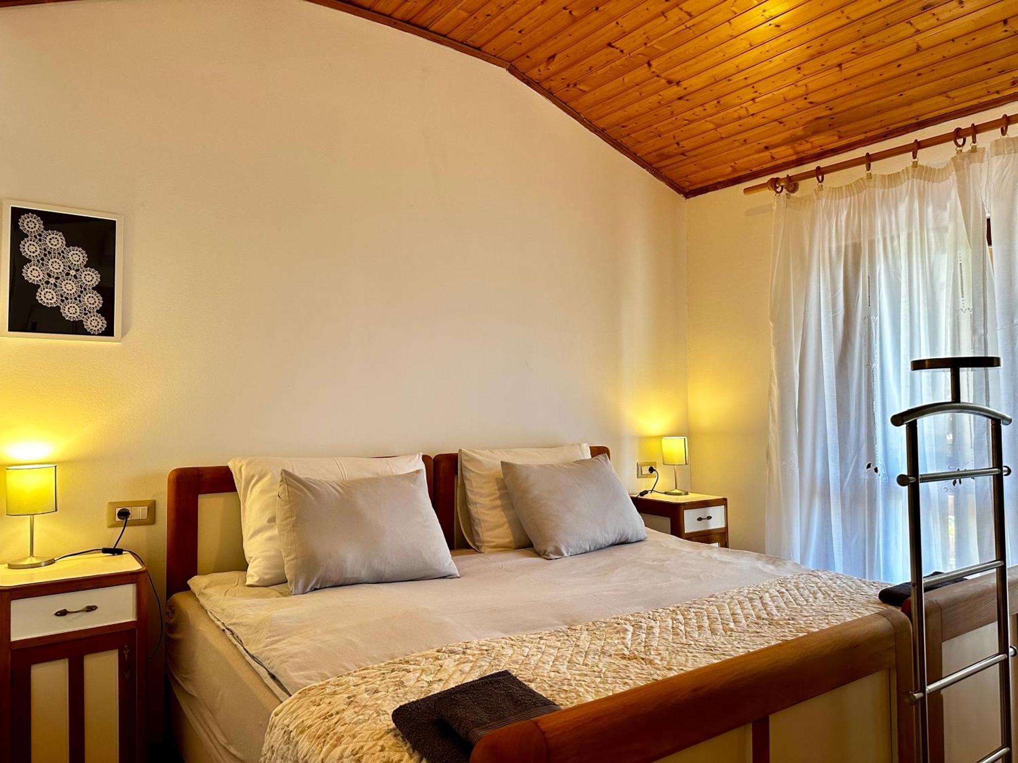 Апартаменты Casa Rustica Buici  Экстерьер фото